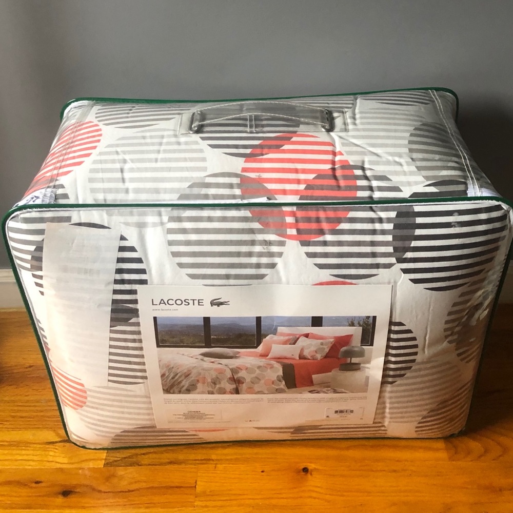 Lacoste Comforter